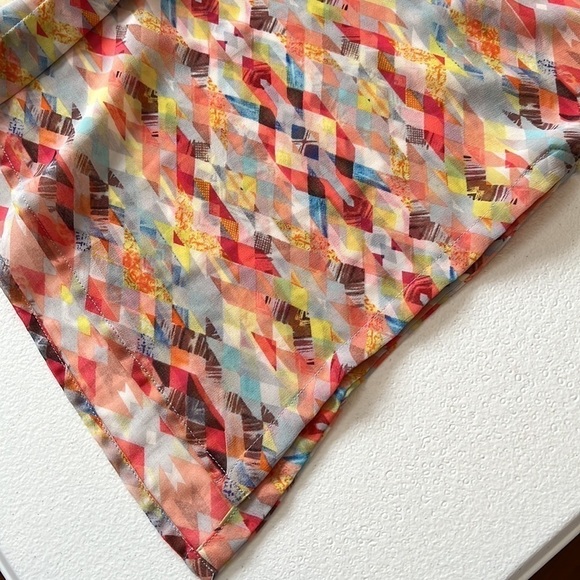 CAbi Style #760 Avery Aztec Print Multicolor Tunic Sx XS - Picture 8 of 11